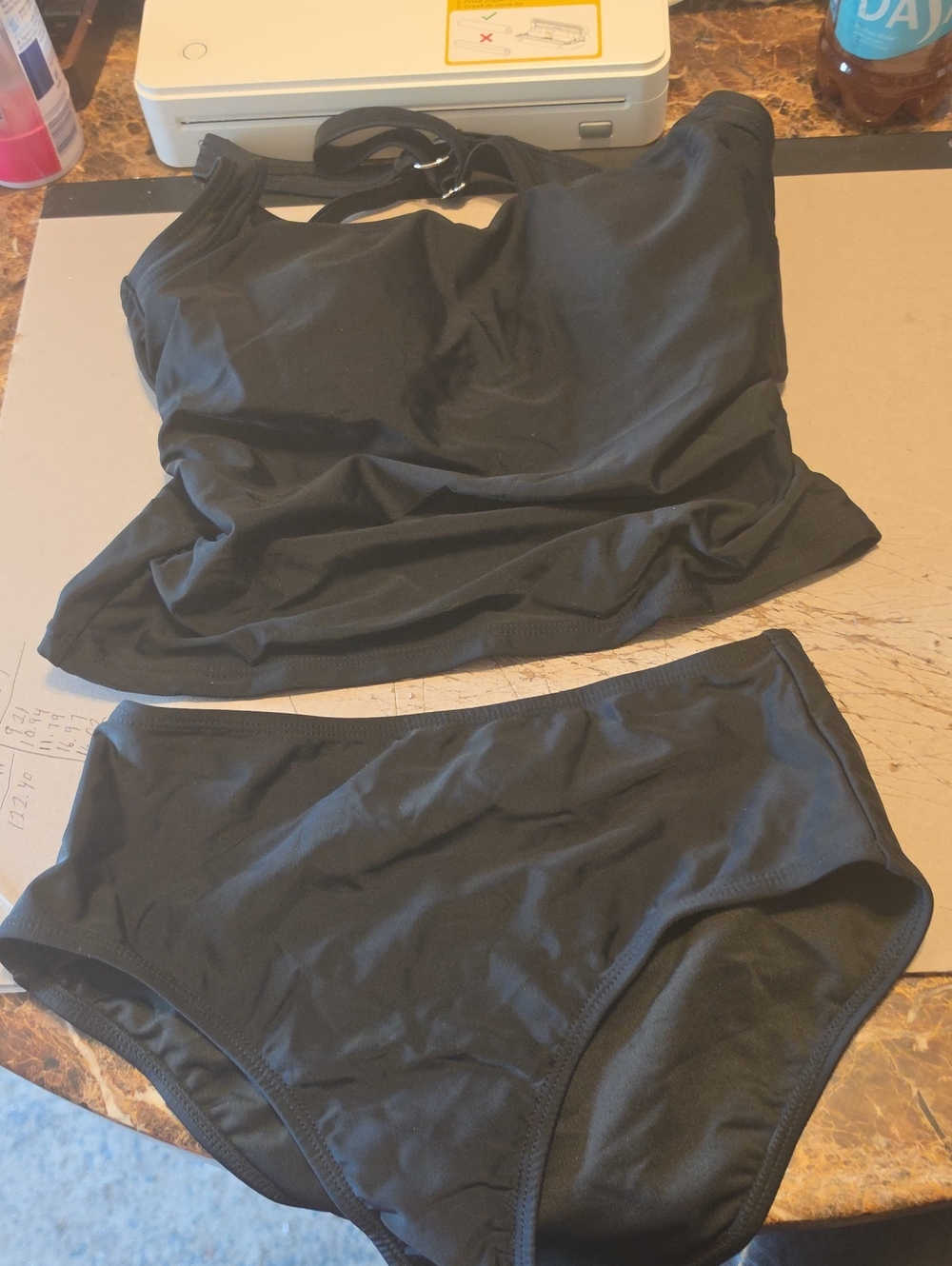 Zaful Black Women's Bandeau Two-Piece Tankini Set